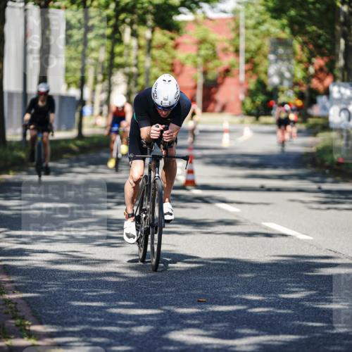 09.08.2026 - GEWOBA Citytriathlon Bremen Michael Burmester http://msf.ph/oto/9944443 09.08.2026 10:33:21 Radfahren 63, 177, 285, 302, 410, 433, 483, 484 meine-sportfotos.de