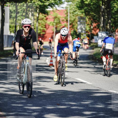 09.08.2026 - GEWOBA Citytriathlon Bremen Michael Burmester http://msf.ph/oto/9944451 09.08.2026 10:33:24 Radfahren 177, 282, 285, 302, 331, 410, 433, 483, 484 meine-sportfotos.de