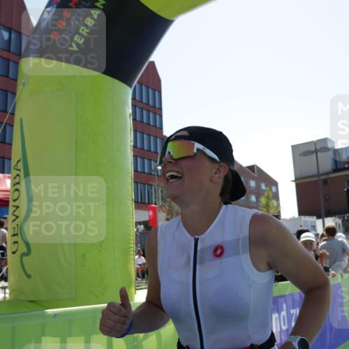 09.08.2026 - GEWOBA Citytriathlon Bremen Yannick Fuchs http://msf.ph/oto/9944459 09.08.2026 14:17:13 Ziel 972 meine-sportfotos.de