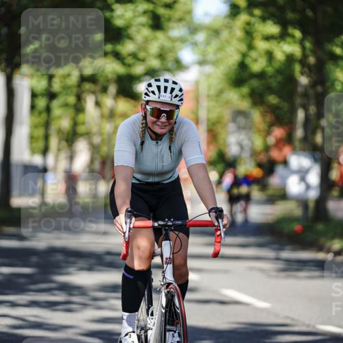09.08.2026 - GEWOBA Citytriathlon Bremen Michael Burmester http://msf.ph/oto/9944466 09.08.2026 10:33:28 Radfahren 177, 282, 285, 331, 410, 433, 484 meine-sportfotos.de