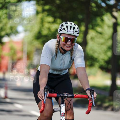 09.08.2026 - GEWOBA Citytriathlon Bremen Michael Burmester http://msf.ph/oto/9944468 09.08.2026 10:33:28 Radfahren 177, 282, 285, 331, 410, 433, 484 meine-sportfotos.de