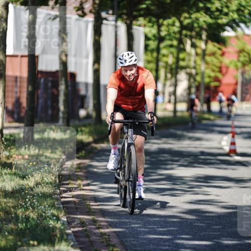 09.08.2026 - GEWOBA Citytriathlon Bremen Michael Burmester http://msf.ph/oto/9944477 09.08.2026 10:33:34 Radfahren 282, 285, 331, 410, 433, 484, 510 meine-sportfotos.de