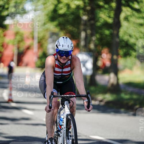 09.08.2026 - GEWOBA Citytriathlon Bremen Michael Burmester http://msf.ph/oto/9944489 09.08.2026 10:33:41 Radfahren 215, 280, 282, 331, 455, 492, 510, 532 meine-sportfotos.de