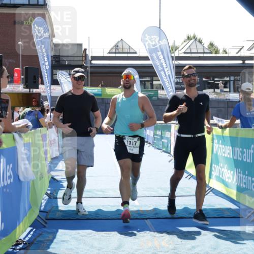 09.08.2026 - GEWOBA Citytriathlon Bremen Yannick Fuchs http://msf.ph/oto/9944490 09.08.2026 14:18:03 Ziel 826, 1117 meine-sportfotos.de