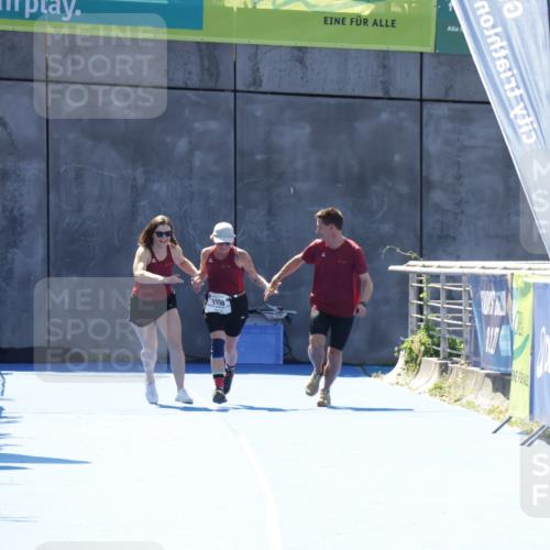 09.08.2026 - GEWOBA Citytriathlon Bremen Yannick Fuchs http://msf.ph/oto/9944501 09.08.2026 14:18:21 Ziel  meine-sportfotos.de