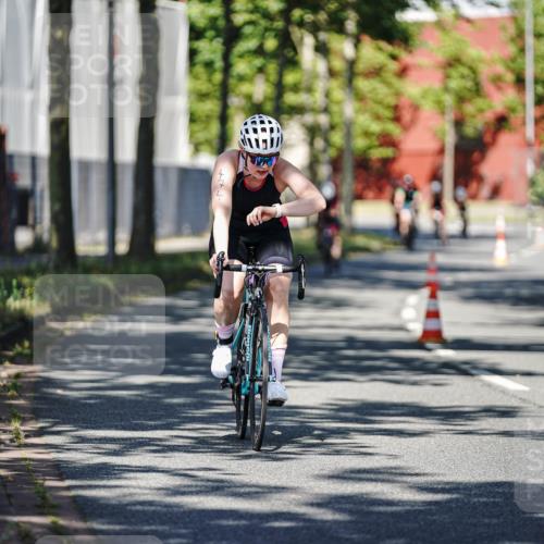 09.08.2026 - GEWOBA Citytriathlon Bremen Michael Burmester http://msf.ph/oto/9944522 09.08.2026 10:33:51 Radfahren 215, 280, 448, 455, 474, 492, 510, 531, 532 meine-sportfotos.de