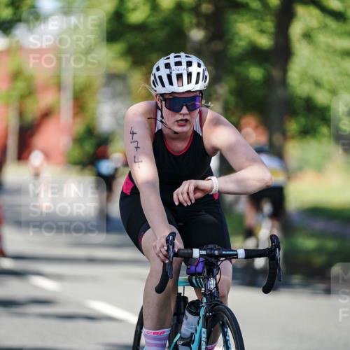 09.08.2026 - GEWOBA Citytriathlon Bremen Michael Burmester http://msf.ph/oto/9944529 09.08.2026 10:33:52 Radfahren 215, 280, 448, 455, 474, 490, 492, 522, 531, 532 meine-sportfotos.de