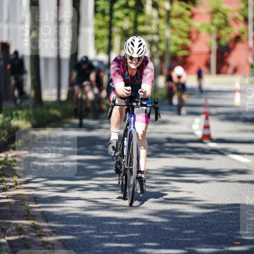 09.08.2026 - GEWOBA Citytriathlon Bremen Michael Burmester http://msf.ph/oto/9944533 09.08.2026 10:33:56 Radfahren 215, 280, 306, 448, 455, 474, 490, 492, 522, 531, 532 meine-sportfotos.de