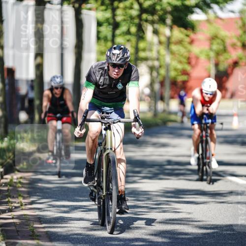 09.08.2026 - GEWOBA Citytriathlon Bremen Michael Burmester http://msf.ph/oto/9944540 09.08.2026 10:33:59 Radfahren 215, 292, 306, 448, 455, 474, 490, 522, 531 meine-sportfotos.de
