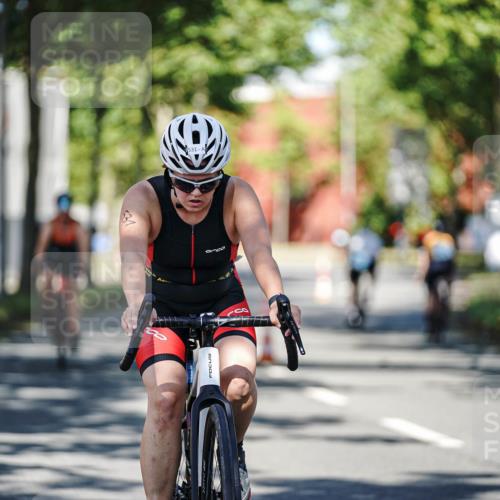 09.08.2026 - GEWOBA Citytriathlon Bremen Michael Burmester http://msf.ph/oto/9944548 09.08.2026 10:34:01 Radfahren 292, 306, 448, 474, 490, 522, 531 meine-sportfotos.de