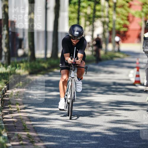 09.08.2026 - GEWOBA Citytriathlon Bremen Michael Burmester http://msf.ph/oto/9944564 09.08.2026 10:34:12 Radfahren 292, 306, 477, 490, 495, 522 meine-sportfotos.de