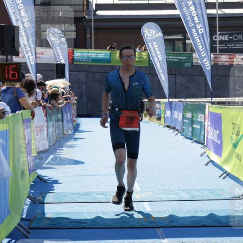 09.08.2026 - GEWOBA Citytriathlon Bremen Yannick Fuchs http://msf.ph/oto/9944568 09.08.2026 14:18:38 Ziel 790 meine-sportfotos.de
