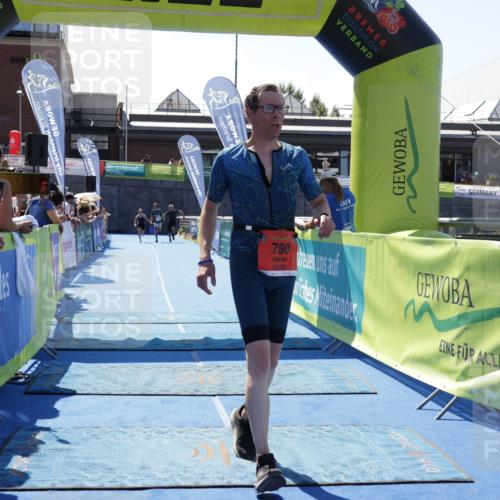 09.08.2026 - GEWOBA Citytriathlon Bremen Yannick Fuchs http://msf.ph/oto/9944576 09.08.2026 14:18:40 Ziel 790 meine-sportfotos.de