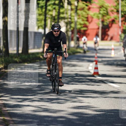 09.08.2026 - GEWOBA Citytriathlon Bremen Michael Burmester http://msf.ph/oto/9944586 09.08.2026 10:34:29 Radfahren 47, 386 meine-sportfotos.de