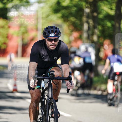 09.08.2026 - GEWOBA Citytriathlon Bremen Michael Burmester http://msf.ph/oto/9944588 09.08.2026 10:34:30 Radfahren 47, 386 meine-sportfotos.de
