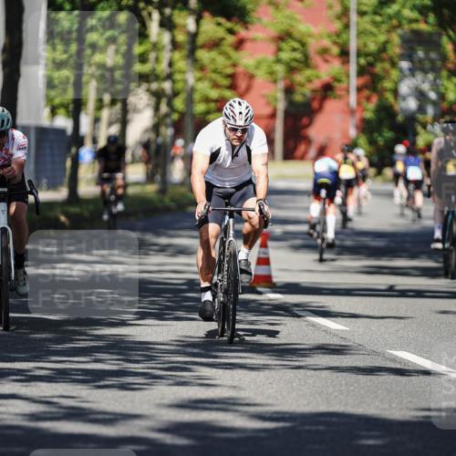 09.08.2026 - GEWOBA Citytriathlon Bremen Michael Burmester http://msf.ph/oto/9944593 09.08.2026 10:34:36 Radfahren 47, 99, 193, 367, 386 meine-sportfotos.de