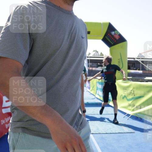 09.08.2026 - GEWOBA Citytriathlon Bremen Yannick Fuchs http://msf.ph/oto/9944606 09.08.2026 14:18:48 Ziel 1159 meine-sportfotos.de
