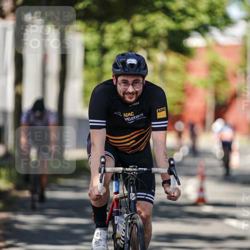 09.08.2026 - GEWOBA Citytriathlon Bremen Michael Burmester http://msf.ph/oto/9944609 09.08.2026 10:34:41 Radfahren 47, 99, 193, 209, 367, 399, 439, 521 meine-sportfotos.de