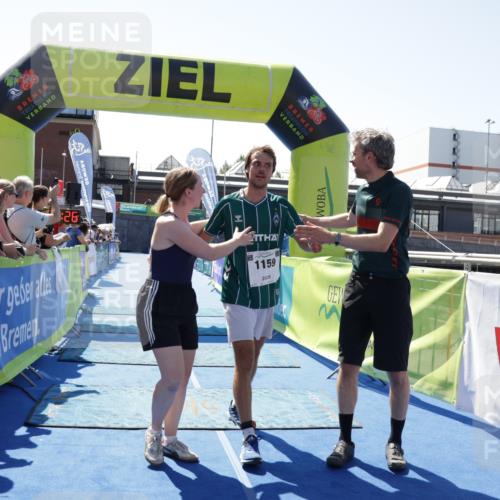 09.08.2026 - GEWOBA Citytriathlon Bremen Yannick Fuchs http://msf.ph/oto/9944618 09.08.2026 14:18:49 Ziel 1159 meine-sportfotos.de