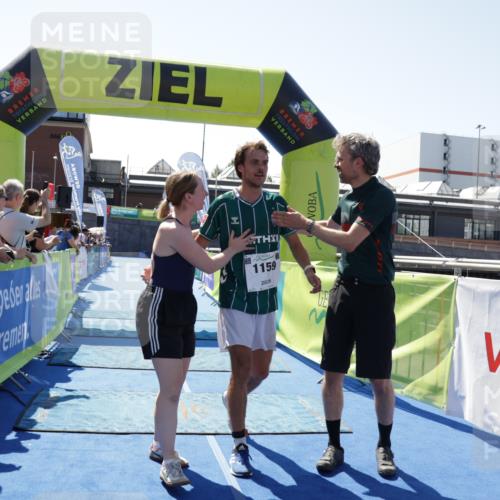 09.08.2026 - GEWOBA Citytriathlon Bremen Yannick Fuchs http://msf.ph/oto/9944620 09.08.2026 14:18:49 Ziel 1159 meine-sportfotos.de