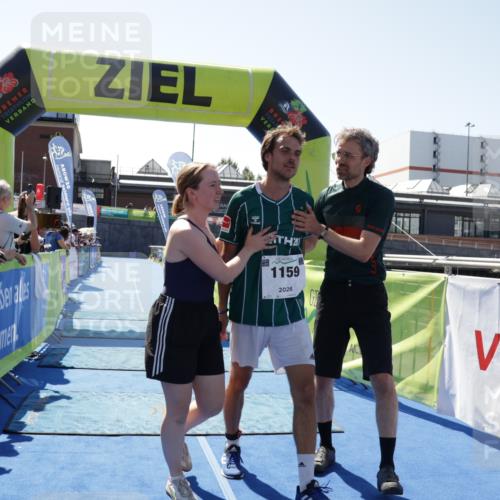 09.08.2026 - GEWOBA Citytriathlon Bremen Yannick Fuchs http://msf.ph/oto/9944623 09.08.2026 14:18:50 Ziel 1159 meine-sportfotos.de