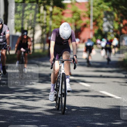 09.08.2026 - GEWOBA Citytriathlon Bremen Michael Burmester http://msf.ph/oto/9944628 09.08.2026 10:34:50 Radfahren 95, 99, 137, 193, 207, 209, 367, 399, 439, 461, 501, 514, 521 meine-sportfotos.de