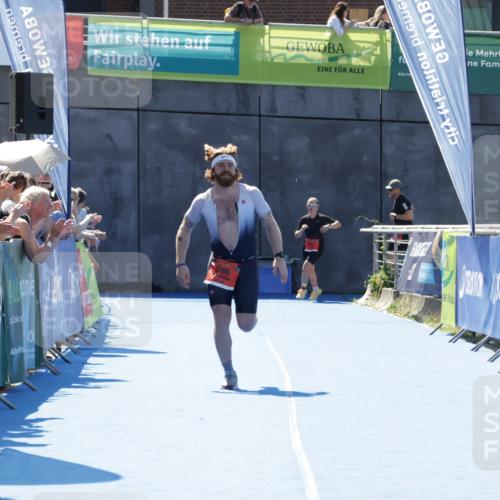 09.08.2026 - GEWOBA Citytriathlon Bremen Yannick Fuchs http://msf.ph/oto/9944637 09.08.2026 14:19:00 Ziel 596 meine-sportfotos.de
