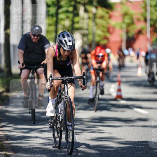 09.08.2026 - GEWOBA Citytriathlon Bremen Michael Burmester http://msf.ph/oto/9944679 09.08.2026 10:35:11 Radfahren 27, 129, 143, 169, 195, 326, 436, 446, 467, 473, 476, 487, 513, 527 meine-sportfotos.de