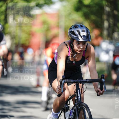 09.08.2026 - GEWOBA Citytriathlon Bremen Michael Burmester http://msf.ph/oto/9944683 09.08.2026 10:35:11 Radfahren 27, 129, 143, 169, 195, 326, 436, 446, 467, 473, 476, 487, 513, 527 meine-sportfotos.de