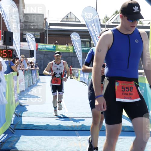 09.08.2026 - GEWOBA Citytriathlon Bremen Yannick Fuchs http://msf.ph/oto/9944699 09.08.2026 14:19:20 Ziel 558, 730, 783 meine-sportfotos.de