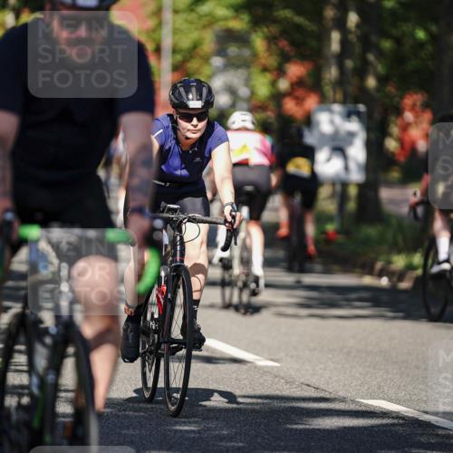 09.08.2026 - GEWOBA Citytriathlon Bremen Michael Burmester http://msf.ph/oto/9944712 09.08.2026 10:35:18 Radfahren 3, 27, 129, 143, 169, 195, 243, 326, 436, 440, 446, 467, 473, 476, 487, 527 meine-sportfotos.de