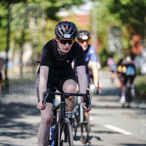 09.08.2026 - GEWOBA Citytriathlon Bremen Michael Burmester http://msf.ph/oto/9944713 09.08.2026 10:35:19 Radfahren 3, 27, 129, 143, 169, 175, 195, 243, 326, 436, 440, 446, 467, 473, 476, 487, 527 meine-sportfotos.de