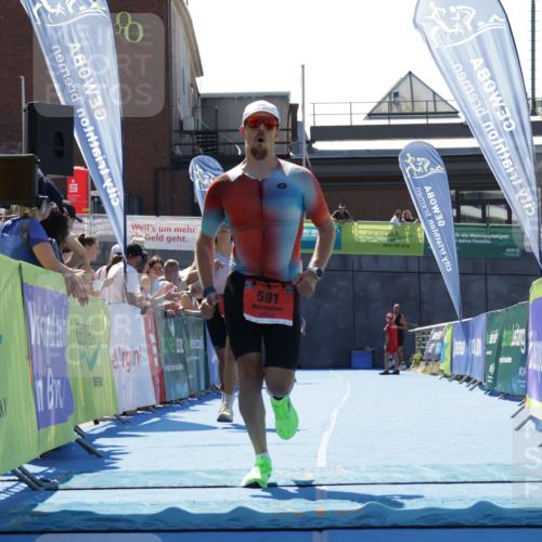 09.08.2026 - GEWOBA Citytriathlon Bremen Yannick Fuchs http://msf.ph/oto/9944729 09.08.2026 14:19:43 Ziel 591, 938 meine-sportfotos.de