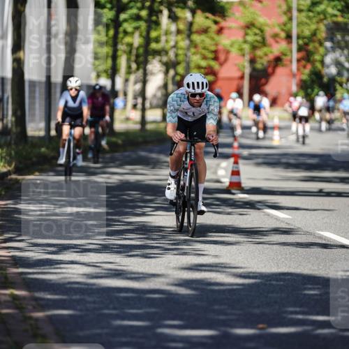 09.08.2026 - GEWOBA Citytriathlon Bremen Michael Burmester http://msf.ph/oto/9944735 09.08.2026 10:35:23 Radfahren 3, 27, 87, 129, 169, 175, 189, 195, 243, 326, 361, 436, 440, 446, 467, 473, 476, 487, 504 meine-sportfotos.de