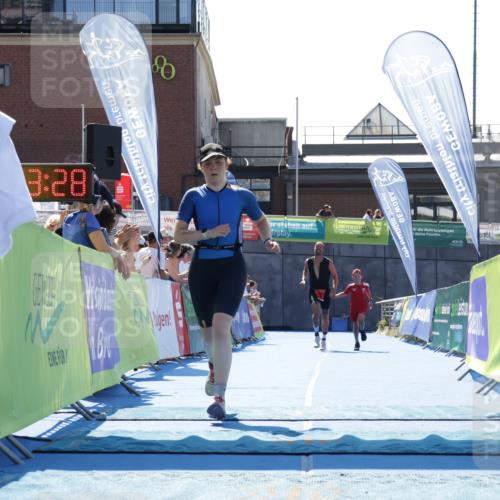 09.08.2026 - GEWOBA Citytriathlon Bremen Yannick Fuchs http://msf.ph/oto/9944747 09.08.2026 14:19:50 Ziel 895, 938 meine-sportfotos.de