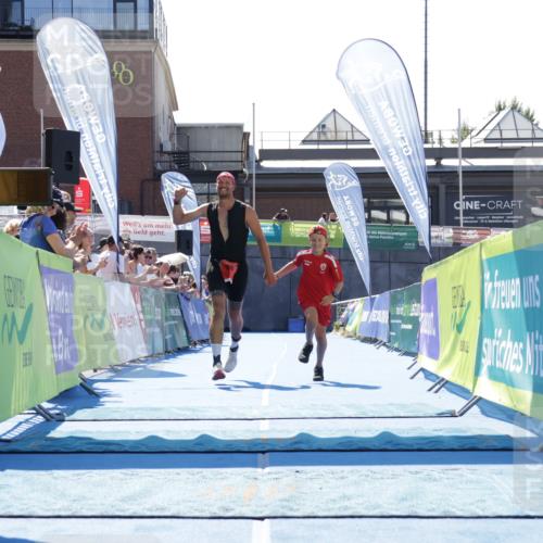 09.08.2026 - GEWOBA Citytriathlon Bremen Yannick Fuchs http://msf.ph/oto/9944757 09.08.2026 14:19:53 Ziel 758, 895 meine-sportfotos.de