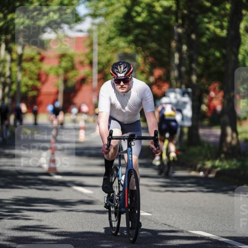 09.08.2026 - GEWOBA Citytriathlon Bremen Michael Burmester http://msf.ph/oto/9944761 09.08.2026 10:35:31 Radfahren 3, 15, 27, 43, 57, 87, 141, 175, 189, 243, 361, 440, 504 meine-sportfotos.de