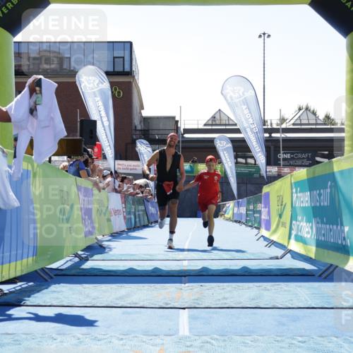 09.08.2026 - GEWOBA Citytriathlon Bremen Yannick Fuchs http://msf.ph/oto/9944762 09.08.2026 14:19:54 Ziel 758, 895 meine-sportfotos.de