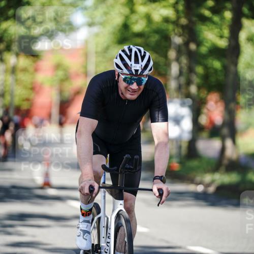 09.08.2026 - GEWOBA Citytriathlon Bremen Michael Burmester http://msf.ph/oto/9944777 09.08.2026 10:35:36 Radfahren 15, 37, 43, 57, 87, 141, 175, 181, 189, 217, 361, 423, 504, 509 meine-sportfotos.de