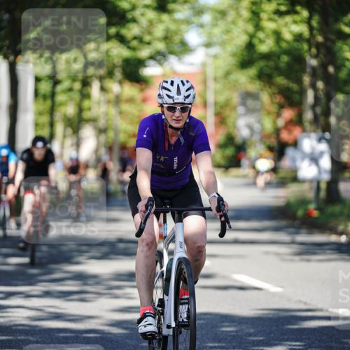 09.08.2026 - GEWOBA Citytriathlon Bremen Michael Burmester http://msf.ph/oto/9944789 09.08.2026 10:35:39 Radfahren 15, 37, 43, 57, 87, 107, 119, 141, 175, 181, 189, 217, 361, 423, 504, 509 meine-sportfotos.de