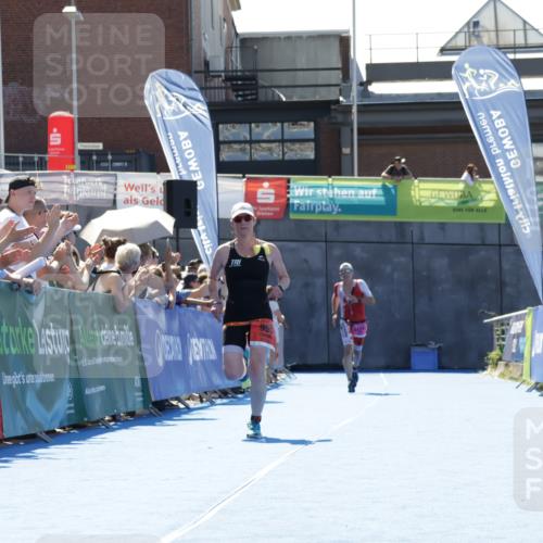 09.08.2026 - GEWOBA Citytriathlon Bremen Yannick Fuchs http://msf.ph/oto/9944797 09.08.2026 14:20:24 Ziel 998 meine-sportfotos.de