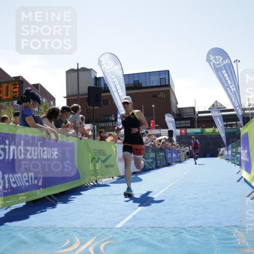 09.08.2026 - GEWOBA Citytriathlon Bremen Yannick Fuchs http://msf.ph/oto/9944802 09.08.2026 14:20:27 Ziel 998, 1013, 1013 meine-sportfotos.de