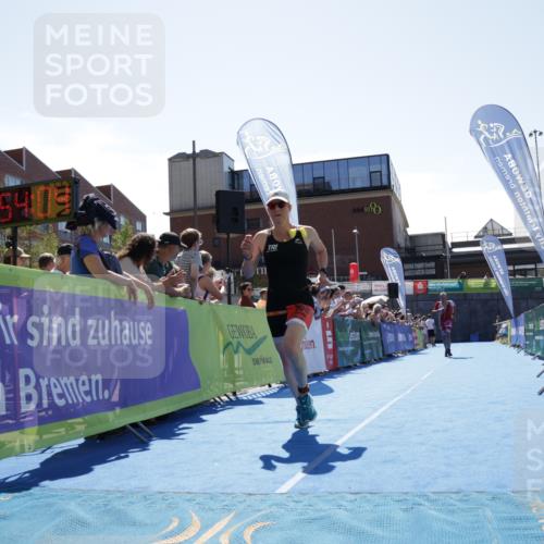 09.08.2026 - GEWOBA Citytriathlon Bremen Yannick Fuchs http://msf.ph/oto/9944804 09.08.2026 14:20:27 Ziel 998, 1013, 1013 meine-sportfotos.de