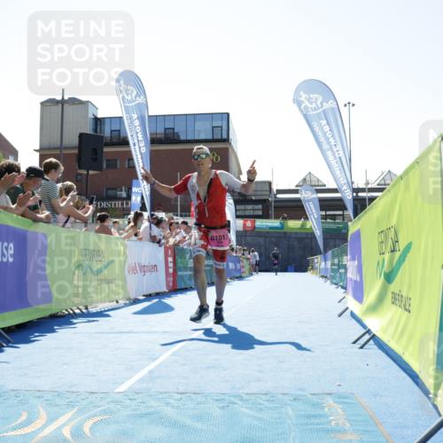 09.08.2026 - GEWOBA Citytriathlon Bremen Yannick Fuchs http://msf.ph/oto/9944818 09.08.2026 14:20:30 Ziel 998, 1013, 1013 meine-sportfotos.de