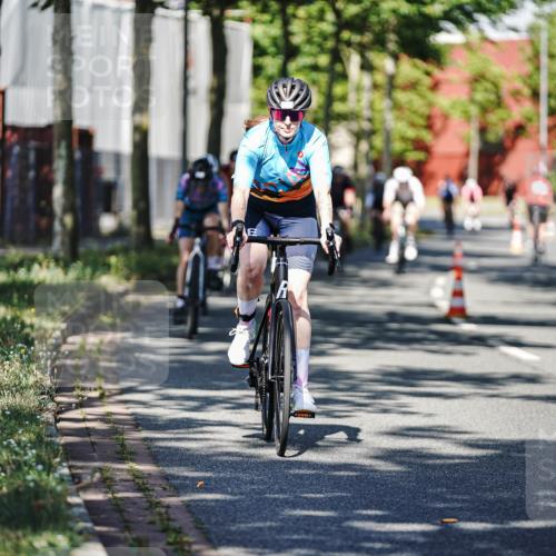 09.08.2026 - GEWOBA Citytriathlon Bremen Michael Burmester http://msf.ph/oto/9944827 09.08.2026 10:35:51 Radfahren 17, 29, 37, 89, 107, 109, 119, 123, 151, 167, 181, 187, 201, 217, 241, 423, 462, 471, 494, 509 meine-sportfotos.de