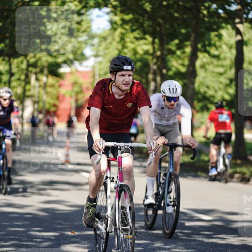 09.08.2026 - GEWOBA Citytriathlon Bremen Michael Burmester http://msf.ph/oto/9944840 09.08.2026 10:35:55 Radfahren 17, 29, 89, 107, 109, 119, 123, 151, 153, 167, 187, 201, 241, 444, 462, 466, 471, 494, 509 meine-sportfotos.de