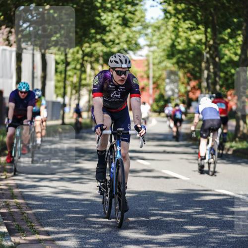 09.08.2026 - GEWOBA Citytriathlon Bremen Michael Burmester http://msf.ph/oto/9944843 09.08.2026 10:35:56 Radfahren 17, 29, 89, 107, 109, 119, 123, 151, 153, 167, 187, 201, 241, 444, 462, 466, 471, 494, 509 meine-sportfotos.de