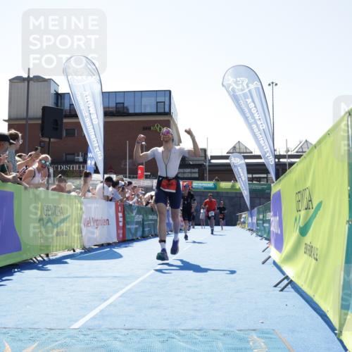 09.08.2026 - GEWOBA Citytriathlon Bremen Yannick Fuchs http://msf.ph/oto/9944861 09.08.2026 14:20:41 Ziel 582, 994, 1002, 1002, 1154 meine-sportfotos.de