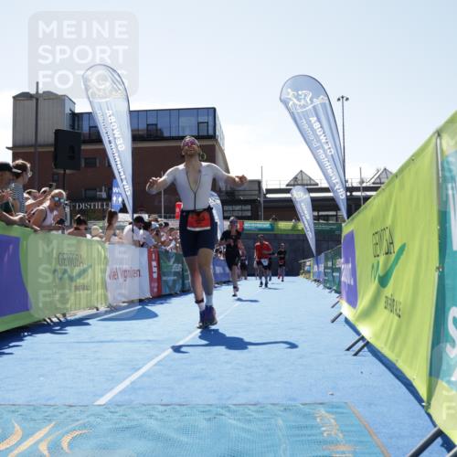 09.08.2026 - GEWOBA Citytriathlon Bremen Yannick Fuchs http://msf.ph/oto/9944865 09.08.2026 14:20:42 Ziel 582, 994, 1002, 1002, 1154 meine-sportfotos.de