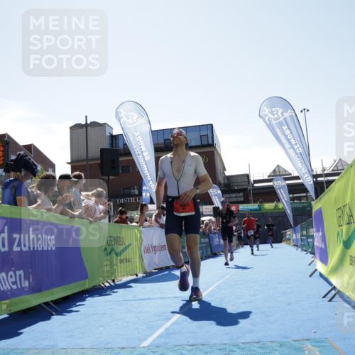 09.08.2026 - GEWOBA Citytriathlon Bremen Yannick Fuchs http://msf.ph/oto/9944866 09.08.2026 14:20:42 Ziel 582, 994, 1002, 1002, 1154 meine-sportfotos.de